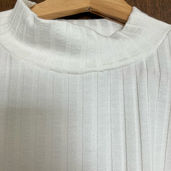 Mock turtleneck - Picture 2 of 5